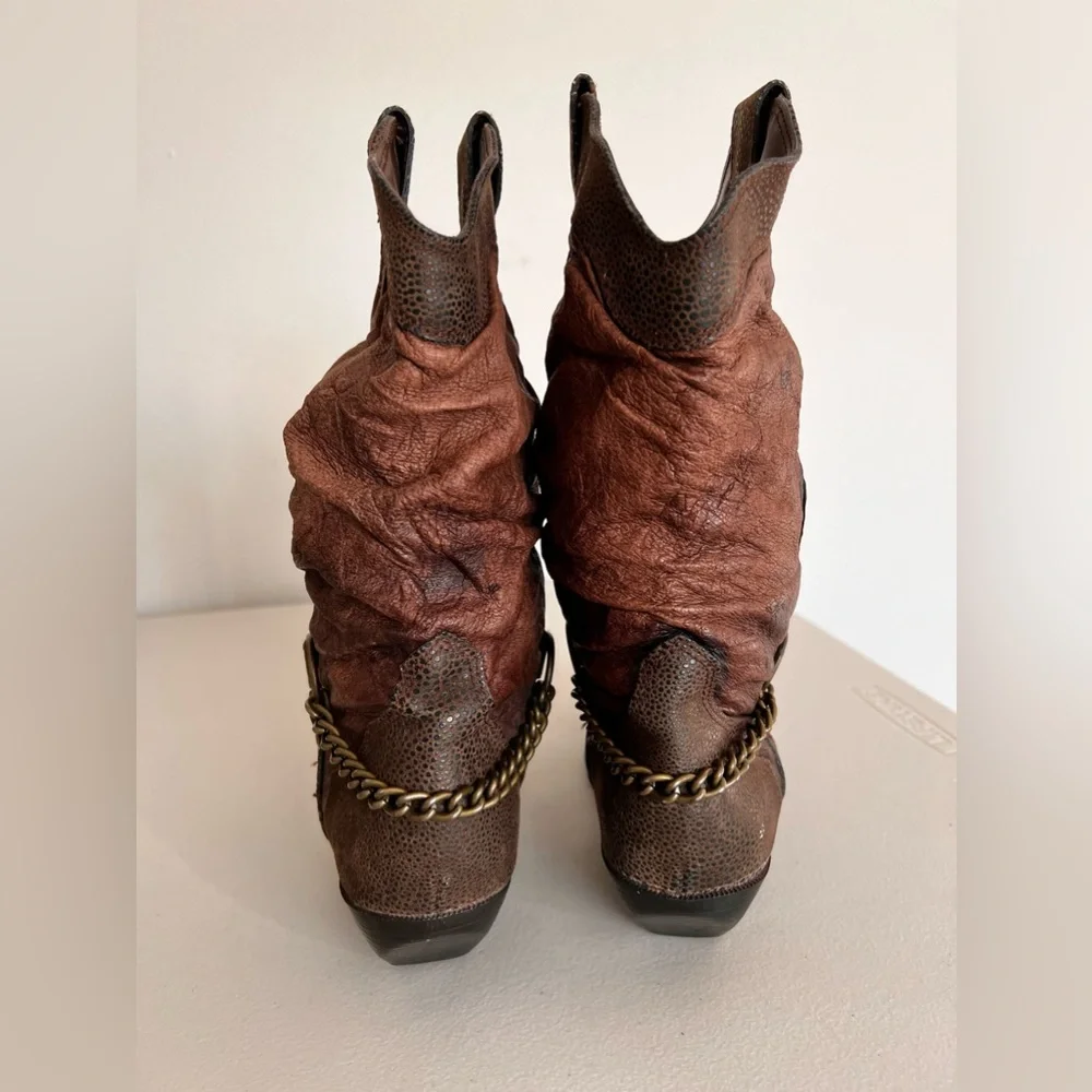 Leather Collection  Harness Strap Metal Tip Women’s Brown   Cowboy Boots Size 8_5